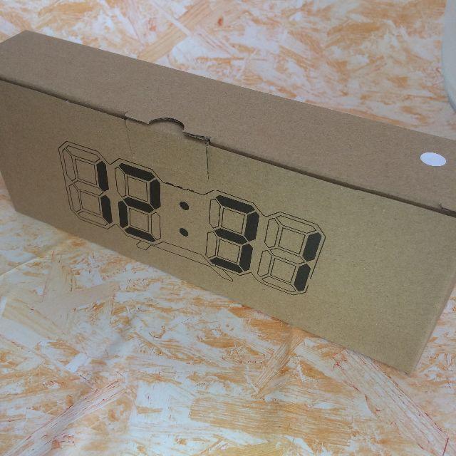 【新品 送料無料】LED 壁掛け ３D デジタル時計 インテリア/住まい/日用品のインテリア小物(掛時計/柱時計)の商品写真