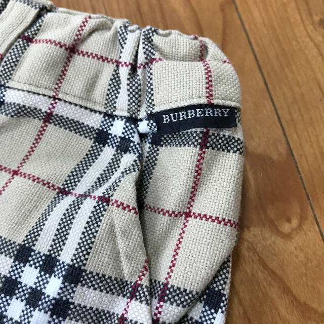 BURBERRY(バーバリー)の超美品　BURBERRY    ハーフパンツ　チェック　ベージュ　100 キッズ/ベビー/マタニティのキッズ服男の子用(90cm~)(パンツ/スパッツ)の商品写真