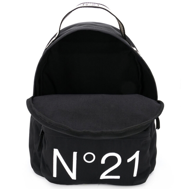 N°21(ヌメロヴェントゥーノ)の新品タグ付🇮🇹 N°21 ヌメロベントゥーノ ロゴ バッグ N21 メンズのバッグ(バッグパック/リュック)の商品写真