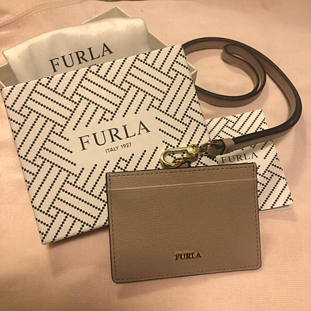 Furla(フルラ)のFURLA パスケース　新品・未使用 レディースのファッション小物(パスケース/IDカードホルダー)の商品写真