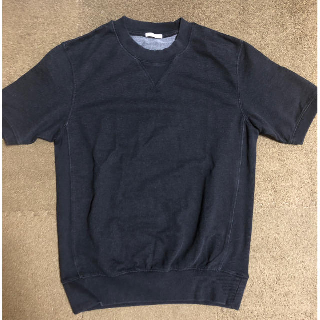 GU(ジーユー)のGU ブラックスウェットTシャツ　メンズXS メンズのトップス(Tシャツ/カットソー(半袖/袖なし))の商品写真