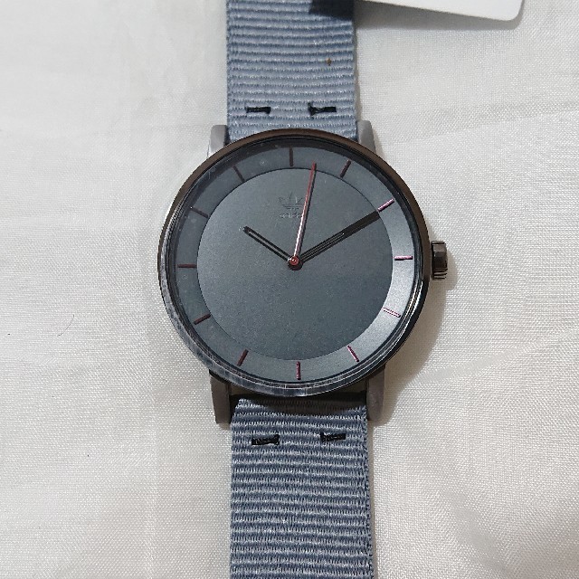 adidas(アディダス)の特別大特価★18700円→5480円アディダス腕時計⑱ メンズの時計(腕時計(アナログ))の商品写真