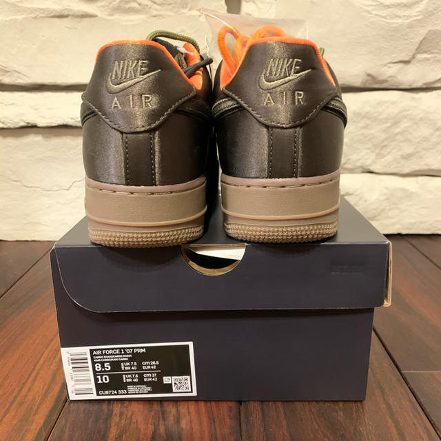 NIKE(ナイキ)の希少　ナイキ　AIR FORCE 1 '07 PRM CARGO KHAKI メンズの靴/シューズ(スニーカー)の商品写真