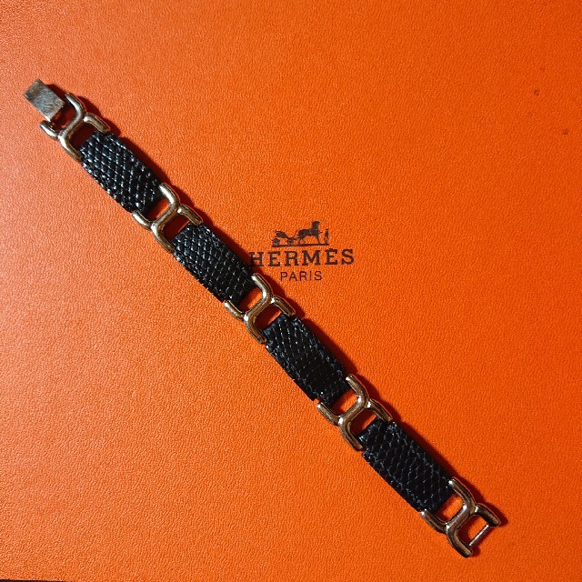 Hermes(エルメス)のHERMES ブレスレット   レザー  ブラック レディースのアクセサリー(ブレスレット/バングル)の商品写真