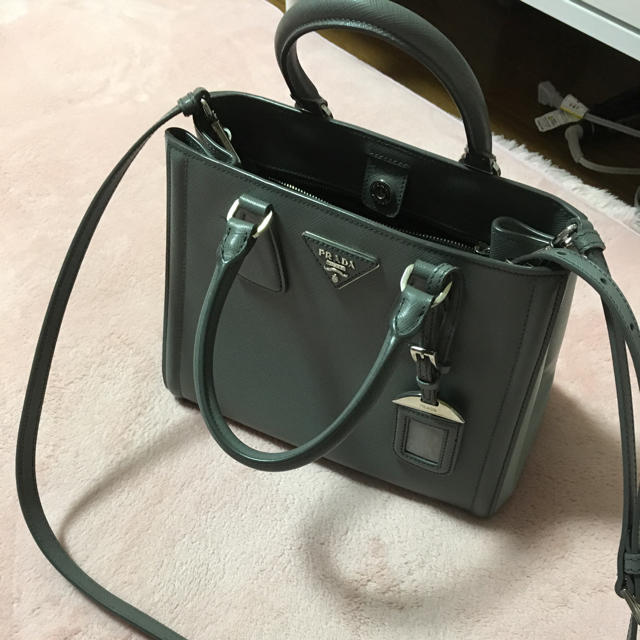 憧れ PRADA - サフィアーノ トートバッグ - mroinsider.com