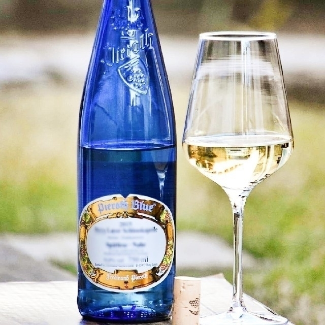 ピーロートブルー カビネット 2019 ドイツ白ワイン 3本セット 食品/飲料/酒の酒(ワイン)の商品写真