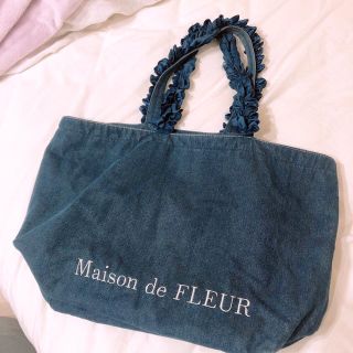 メゾンドフルール(Maison de FLEUR)のMaison de FLEUR フリルハンドトートバック L(トートバッグ)