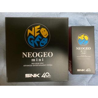 ネオジオ(NEOGEO)のNEOGEO miniと純正パッド（黒）のセット(家庭用ゲーム機本体)