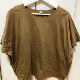 ユニクロ(UNIQLO)のオーバーサイズゆるめトップス(Tシャツ(半袖/袖なし))