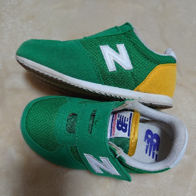 New Balance(ニューバランス)のニューバランス  15.0cm グリーン キッズ/ベビー/マタニティのキッズ靴/シューズ(15cm~)(スニーカー)の商品写真