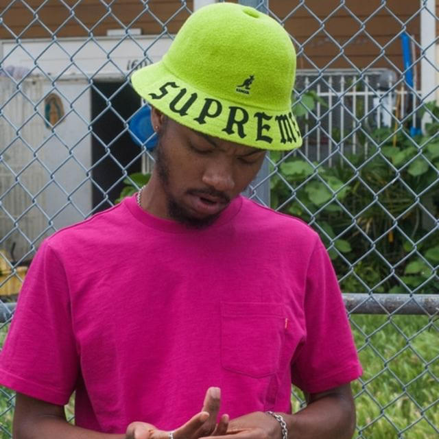 Supreme(シュプリーム)のSupreme Kangol Bermuda casual Hat  メンズの帽子(キャップ)の商品写真