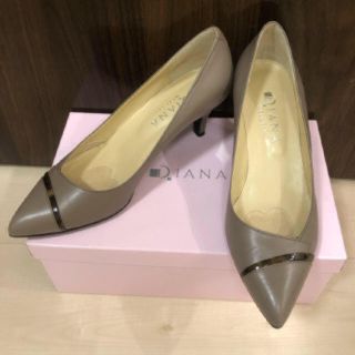 ダイアナ(DIANA)のDiana グレージュスムース　ブラウンゲッコウエナメル新品(ハイヒール/パンプス)