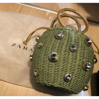 ザラ(ZARA)のお値下げ中‼️ZARA ザラ　ラインストーン付きカゴバック(かごバッグ/ストローバッグ)