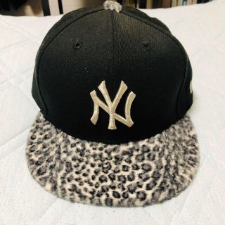 ニューエラー(NEW ERA)のメンズ　キャップ　NEW ERA NYヤンキース 柄　帽子(キャップ)