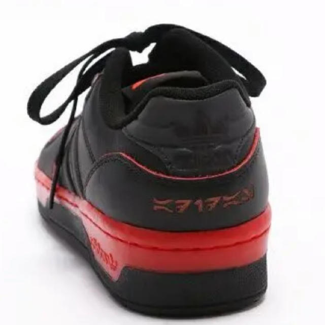 adidas(アディダス)のadidas  RIVALRY LOW SW スターウォーズ メンズの靴/シューズ(スニーカー)の商品写真