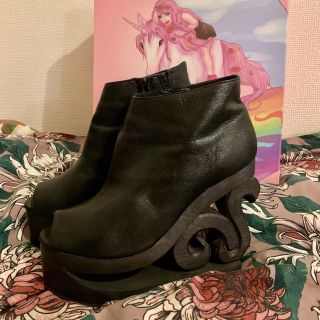 ジェフリーキャンベル(JEFFREY CAMPBELL)の【Jeffrey Campbell】スケートヒールブーティ(ブーツ)