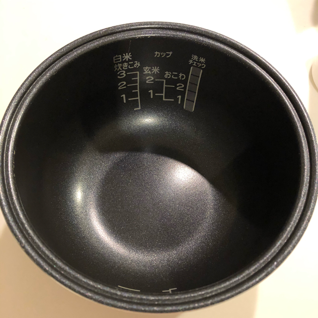 SANYO(サンヨー)のSANYO 炊飯器 3合炊き スマホ/家電/カメラの調理家電(炊飯器)の商品写真