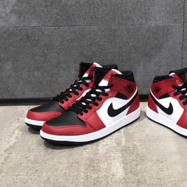 NIKE(ナイキ)の27.5cm Air Jordan Mid Chicago 28.0cm メンズの靴/シューズ(スニーカー)の商品写真