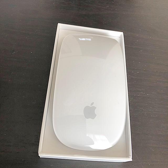 Mac (Apple)(マック)のMagic Mouse 2 スマホ/家電/カメラのPC/タブレット(PC周辺機器)の商品写真