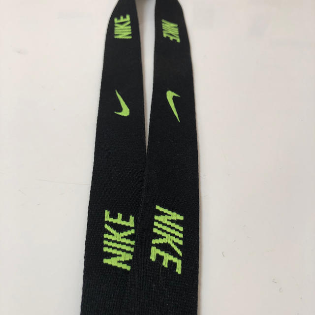 NIKE ストラップ スマホ/家電/カメラのスマホアクセサリー(ネックストラップ)の商品写真