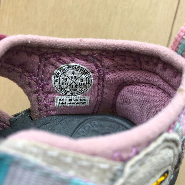 KEEN(キーン)のKEEN サンダル　ベビー　11.5センチ キッズ/ベビー/マタニティのベビー靴/シューズ(~14cm)(サンダル)の商品写真