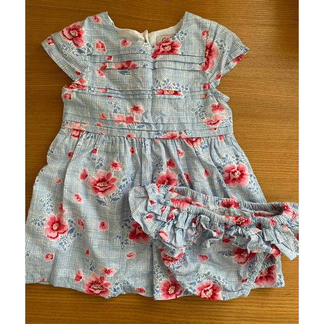 Cath Kidston(キャスキッドソン)のCath Kidston 花柄ワンピース（パンツ付き）65cm キッズ/ベビー/マタニティのベビー服(~85cm)(ワンピース)の商品写真