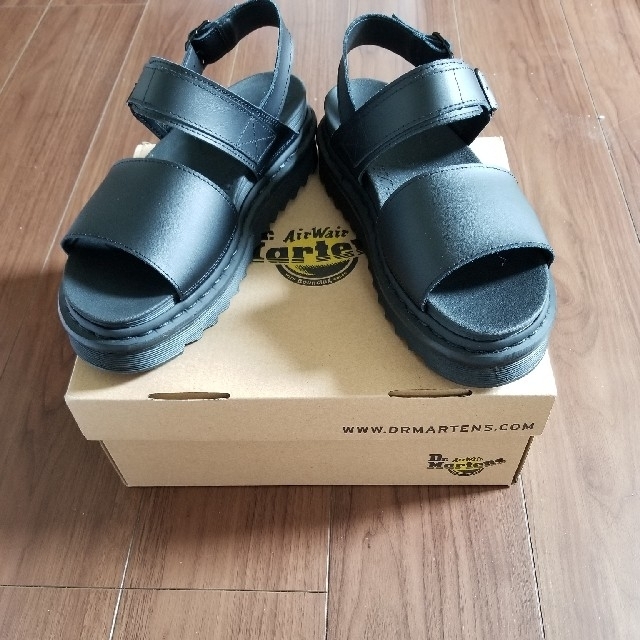 新品】Dr.Martens ドクターマーチン サンダル VOSS 27cm 若者の大愛