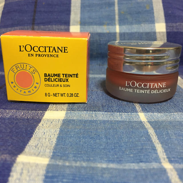 L'OCCITANE(ロクシタン)の【2回使用】ロクシタン　デリシャスフルーティーリップバーム コスメ/美容のベースメイク/化粧品(リップグロス)の商品写真