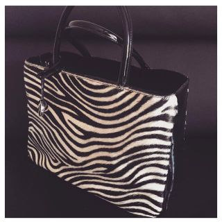 フルラ(Furla)のフルラ　ゼブラバッグ(ショルダーバッグ)