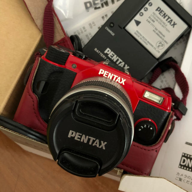 PENTAX(ペンタックス)の【chiech様専用】PENTAX Q10 02STANDARDZOOM スマホ/家電/カメラのカメラ(デジタル一眼)の商品写真