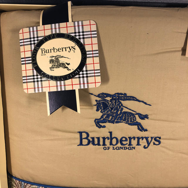 BURBERRY(バーバリー)のBURBERRYS 羊毛掛け布団 インテリア/住まい/日用品の寝具(布団)の商品写真