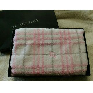 バーバリー(BURBERRY)のBurberryタオルハンカチ・ミニテリー(ハンカチ)