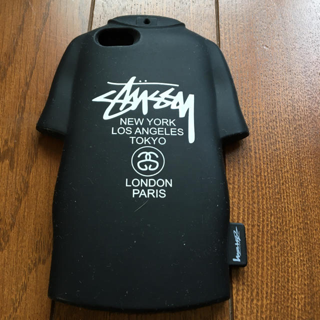 STUSSY(ステューシー)のステューシー★スマホケース　黒 スマホ/家電/カメラのスマホアクセサリー(iPhoneケース)の商品写真