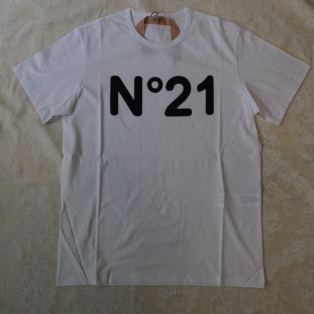 【 新品 】 - N°21 【新品・未使用】N°21 Tシャツ/ホワイト　サイズ40 ロゴ Tシャツ(半袖/袖なし)