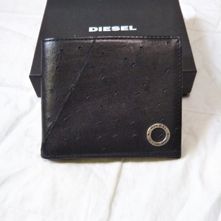 ディーゼル(DIESEL)のDIESEL 二つ折り財布　ダメージ加工(折り財布)
