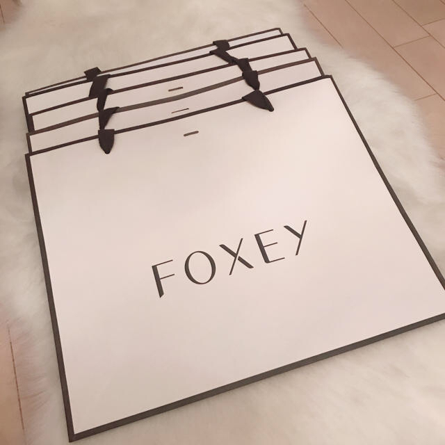 FOXEY(フォクシー)のフォクシーfoxey ショッピングバッグ5枚ルネ rene 3枚セット レディースのバッグ(ショップ袋)の商品写真