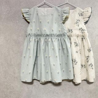 ベビー服 キッズ服 花柄 フリル ギャザー ワンピース　ナチュラル(ワンピース)