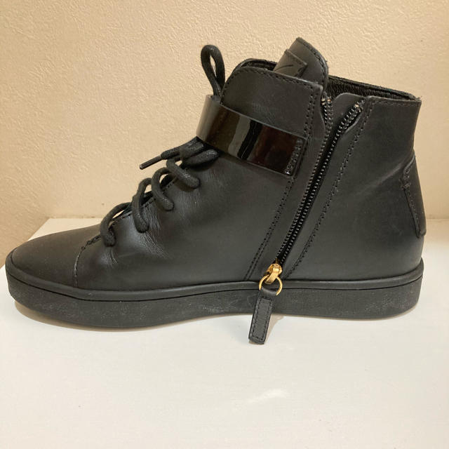 GIUZEPPE ZANOTTI(ジュゼッペザノッティ)の※リッツ様専用※ ジュゼッペザノッティ スニーカー 35 レディースの靴/シューズ(スニーカー)の商品写真