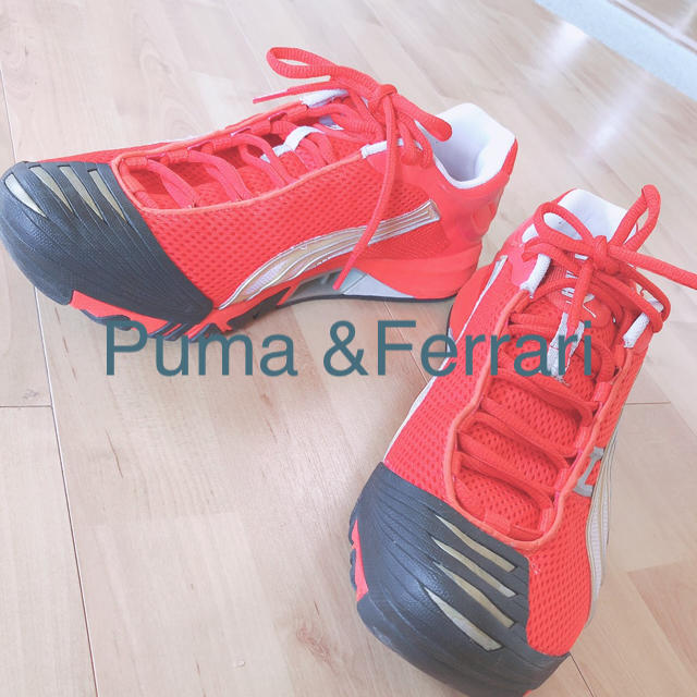 PUMA(プーマ)のほぼ新★プーマフェラーリ★ スニーカー27センチ メンズの靴/シューズ(スニーカー)の商品写真