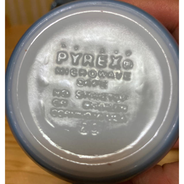 Pyrex(パイレックス)の[最終値下げ]Old Pyrex ブルーマグ4個セット インテリア/住まい/日用品のキッチン/食器(グラス/カップ)の商品写真