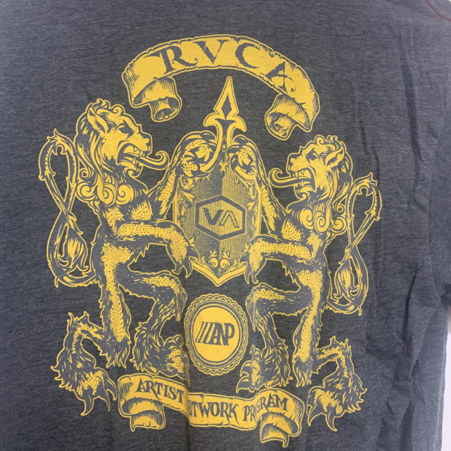 RVCA(ルーカ)のTシャツ　ルーカ　送料込‼️ メンズのトップス(Tシャツ/カットソー(半袖/袖なし))の商品写真