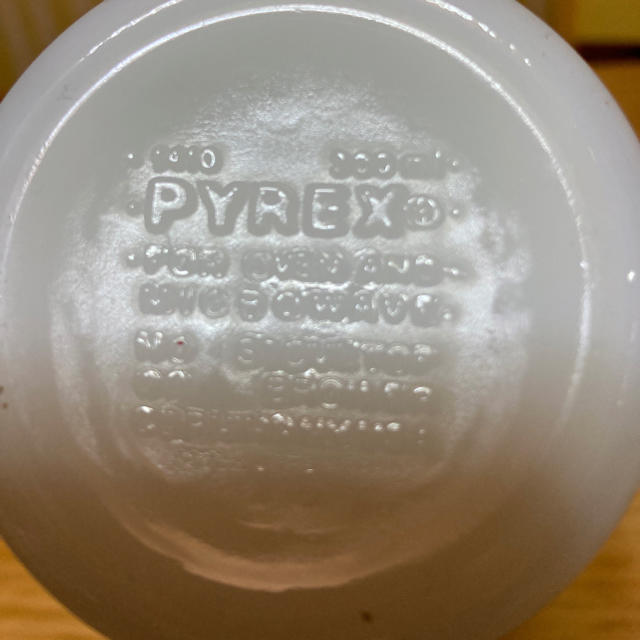 Pyrex(パイレックス)の[最終値下げ]Old Pyrex ウッドランド柄マグ　  3個セット インテリア/住まい/日用品のキッチン/食器(グラス/カップ)の商品写真