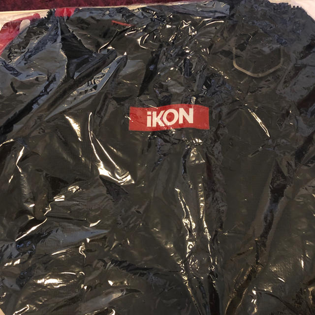 iKON(アイコン)のiKON レアグッズ 初期 ダッフル バッグ ボストンバッグ トートバッグ エンタメ/ホビーのCD(K-POP/アジア)の商品写真