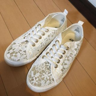 エイチアンドエム(H&M)のレーススニーカー(スニーカー)