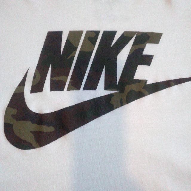 NIKE(ナイキ)のNIKE アトモス限定 カモフラロゴ Tシャツ メンズのトップス(Tシャツ/カットソー(半袖/袖なし))の商品写真