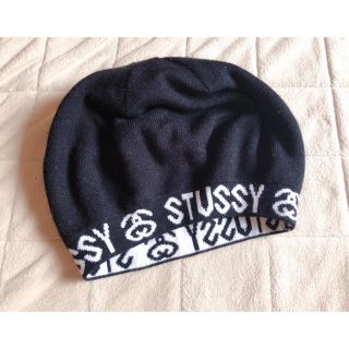 ステューシー(STUSSY)のstussy ベレー帽(ニット帽/ビーニー)