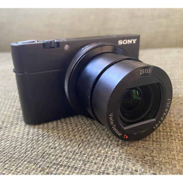 SONY Cyber−Shot RX DSC-RX100M5