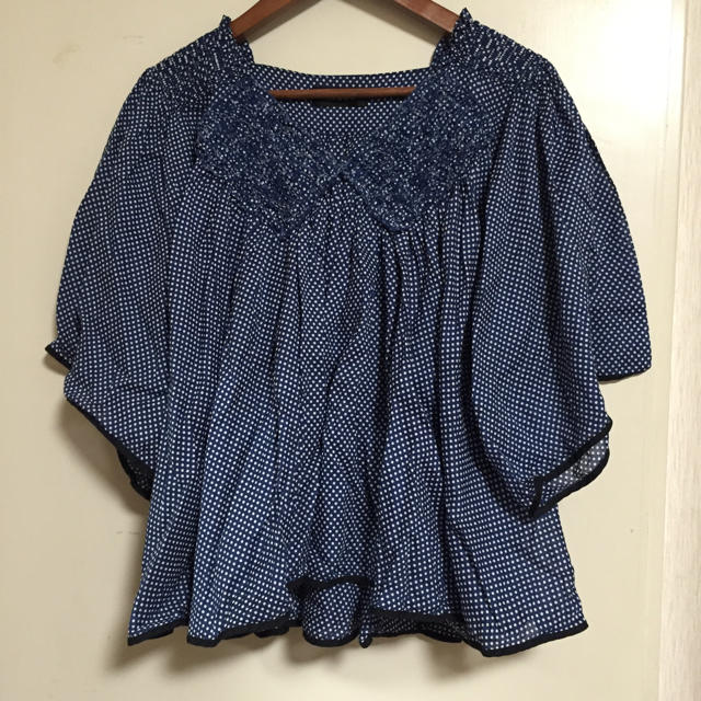 ZUCCa(ズッカ)のzucca ドットフレアtops レディースのトップス(シャツ/ブラウス(長袖/七分))の商品写真