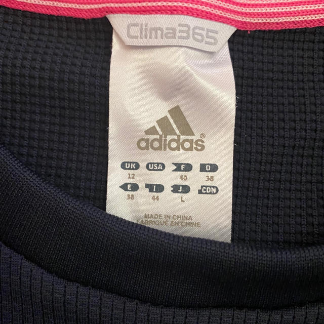 adidas(アディダス)のアディダス　Tシャツ レディースのトップス(Tシャツ(半袖/袖なし))の商品写真