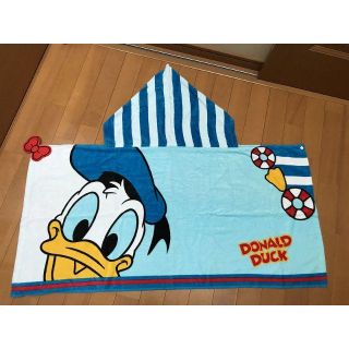 ディズニー(Disney)のりりん様専用　ディズニー　ドナルドダック　フードタオル　未使用　UV対策　訳あり(タオル/バス用品)